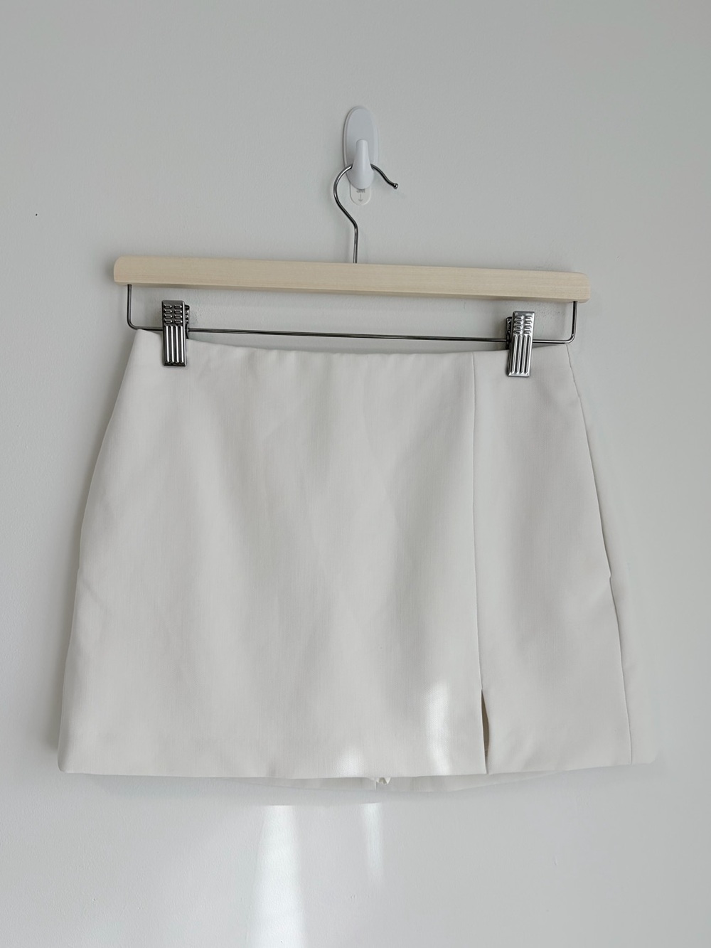 Uniqlo White Mini Skirt Skort Size XS